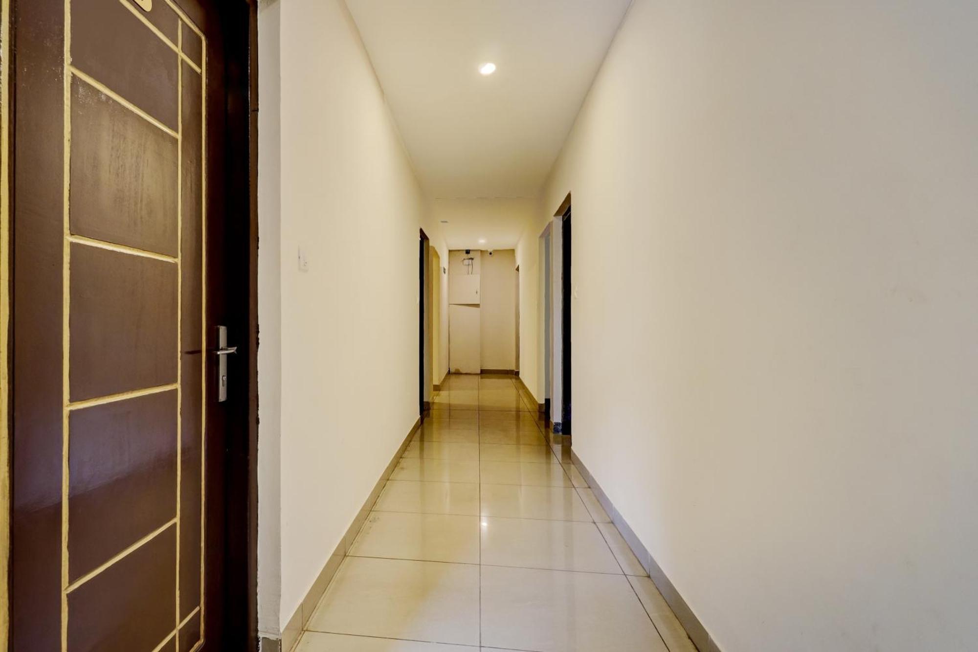 Hotel O Crescent Shine Бангалор Екстериор снимка